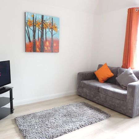 Park House - City Centre Apartment Peterborough Eksteriør billede