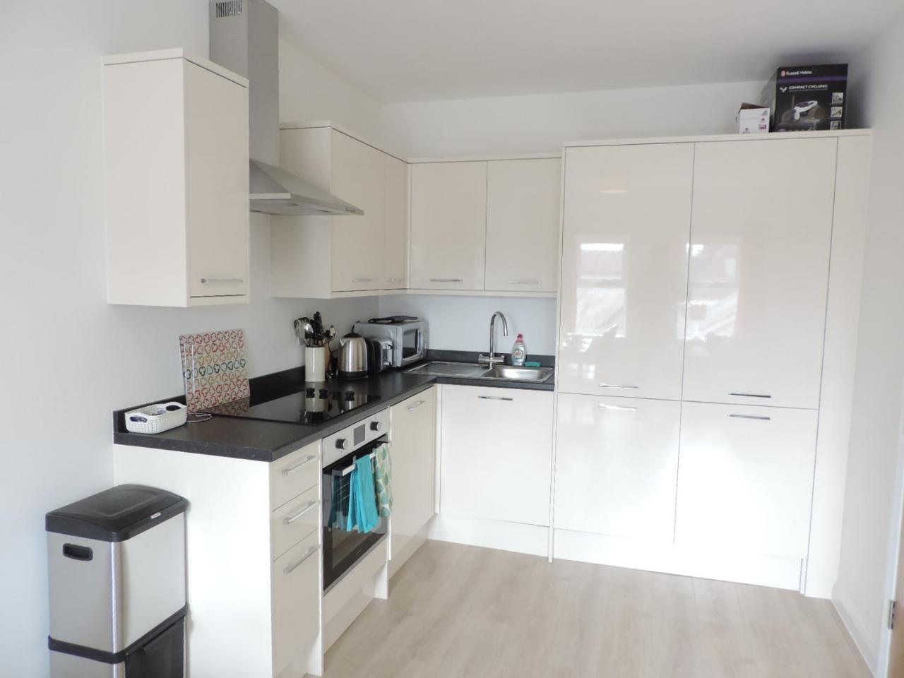 Park House - City Centre Apartment Peterborough Eksteriør billede